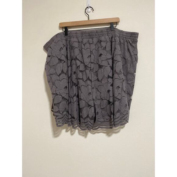 Torrid Shorts Womens 4X Boho Cottage Core Prairie Whimsical Fairy Comfy Stretch - Picture 4 of 5